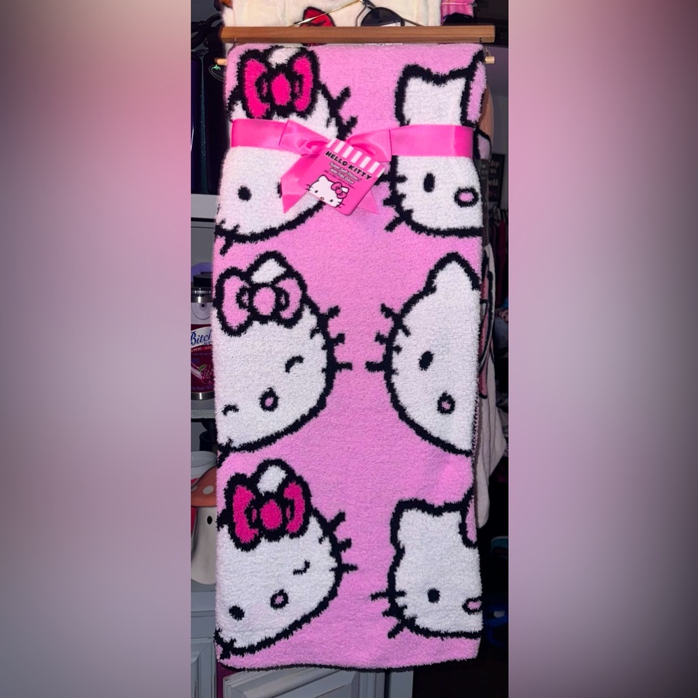 Hello Kitty Blanket